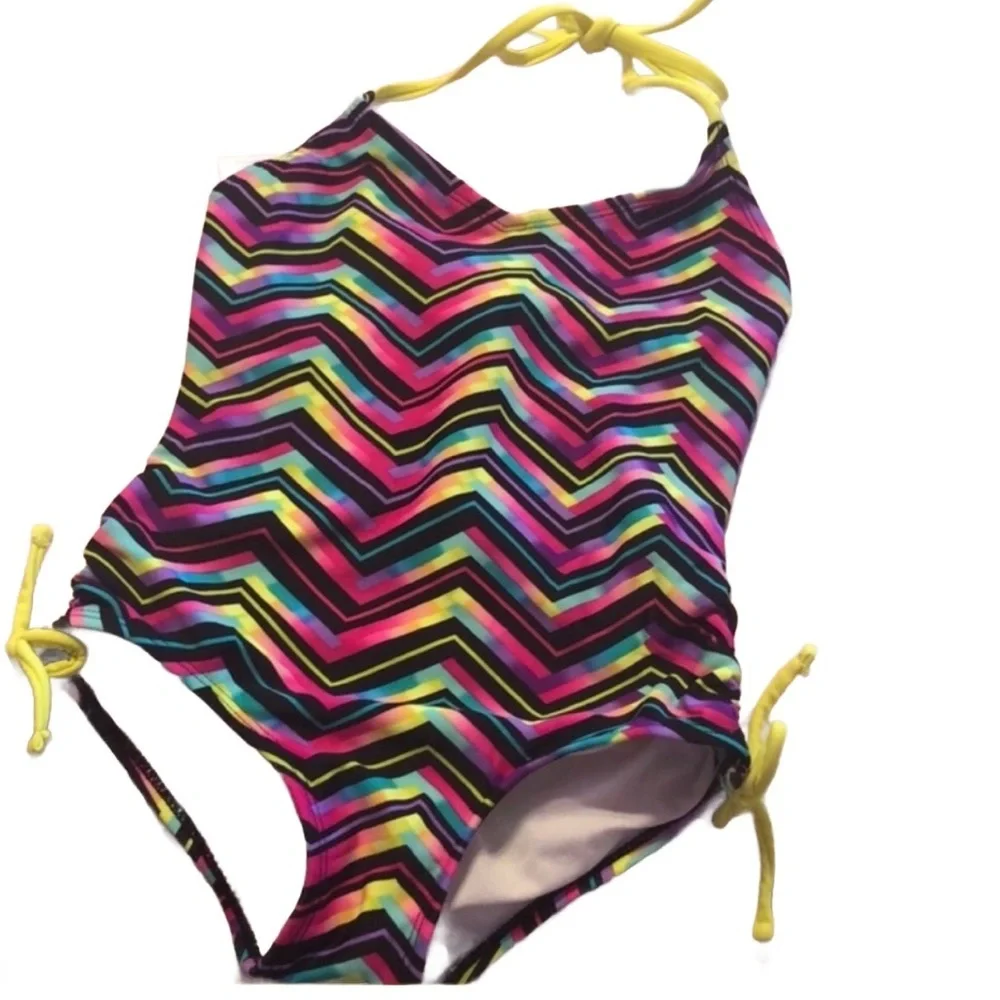 Xhilaration one piece swimsuit size 6-6X GUC